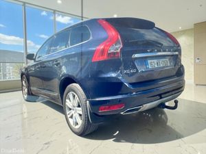 Volvo XC60 D5 (220hp) AWD SE LUX Manual - Image 2