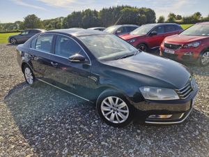 13 Volkswagen Passat Comfortline 2.0 TDi DSG Auto - Image 3
