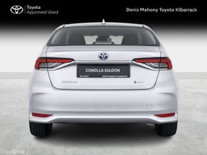 Toyota Corolla Saloon - Image 4