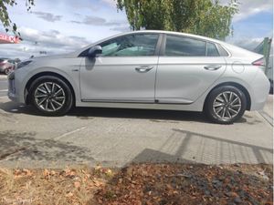 Hyundai IONIQ EV - PREMIUM - Image 3