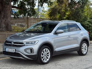2023 Volkswagen T-Roc STYLE - Image 2