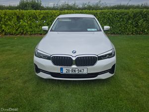 BMW 530E X Drive Nice Colour white pearl - Image 2