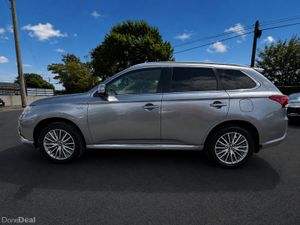 201 Mitsubishi Outlander hybrid intense mega spec - Image 3