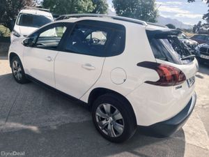 Peugeot 2008 1.2 PureTech 82bhp Active - Image 4