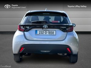 Toyota Yaris YARIS HYBRID LUNA - Image 4