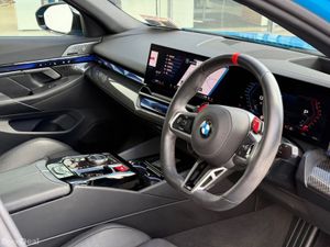 BMW M5 PHEV Daytona Beach Blue - Image 3