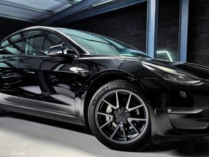 🔥 2022 Tesla Model 3 AWD Long Range - Image 4