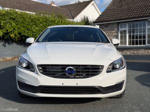 Volvo V60 2.0 D4 SE LUXURY PLUS 190 BHP DIESEL AUT - Image 2
