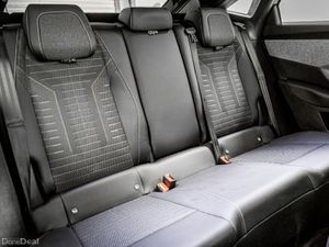 Peugeot 3008 Allure 1.2 Hybrid Auto 145HP - Image 4