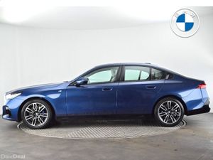 BMW 5-Series 520i M Sport Saloon - Image 3