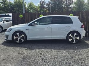 Volkswagen Golf GOLF - GTI - LOW KMS - Image 4
