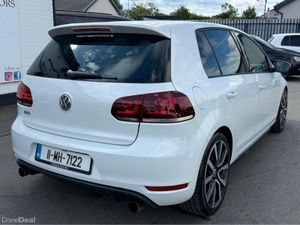 Volkswagen Golf GTI ADIDAS EDITION - Image 4