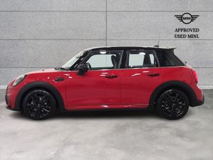 Mini Cooper 5-Door Cooper Sport - Image 4