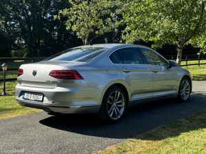 Volkswagen Passat GT 2.0TDI Bluemotion - Image 3