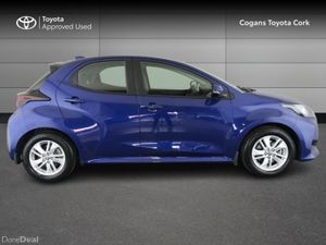 Toyota Yaris 1.5 HYBRID LUNA 4DR AUTO - Image 3