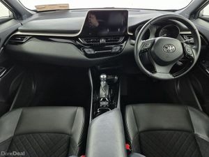 Toyota C-HR Hybrid Safety + - Image 4