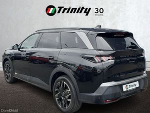 Peugeot 5008 DIRECTORS CAR** 1.2 MHEV 145BHP ** AL - Image 3