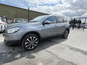 Nissan Qashqai 2014 4X4 drive N-Tech diesel 7 Seat - Image 2