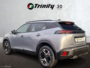 Peugeot 2008 ** DEMO HYBRID ** PREMIUM FEATURES ** - Image 3