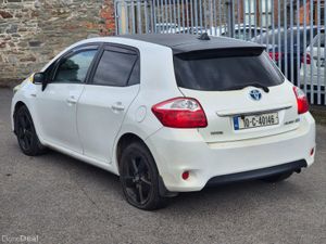 2010 TOYOTA AURIS  HYBRID AUTO €2222 - Image 3