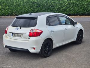 2010 TOYOTA AURIS  HYBRID AUTO €2222 - Image 2