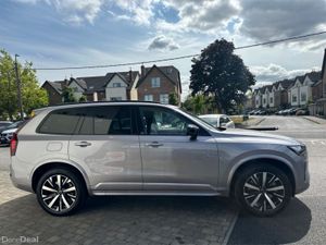 Volvo XC90 XC90 T8 Plus Dark AWD PHEV--Panoramic R - Image 4