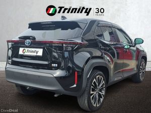 Toyota Yaris Cross ** Z HYBRID ** HUGE SPEC ** TRI - Image 3