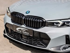 2023 BMW 3 SERIES M-SPORT - Image 3