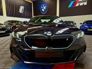I5 M SPORT PRO ( HUGE SPEC )( FULL OF FACTORY EXTR - Image 2