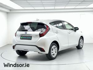 Toyota Aqua X - Image 3
