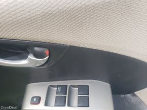2013 hybrid Honda fit - Image 2