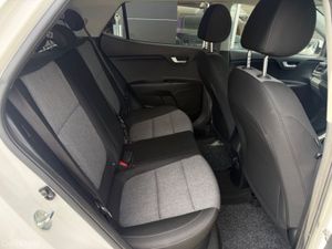 Kia Stonic 1.2 K1 Petrol SAM 5DR - Image 4