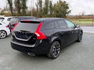 Volvo V60 2.0 D4 DYNAMIC PLUS 190 BHP DIESEL AUTOM - Image 4
