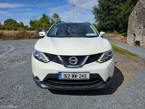 Nissan Qashqai 1.2 petrol ( NCT and TAX ) - Image 2