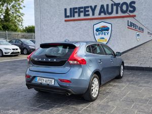 Volvo V40 2013 Automatic Only 73,000 km - Image 4
