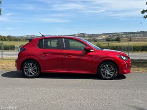 Peugeot 208 2021 puretech Auto 1.2 - Image 3
