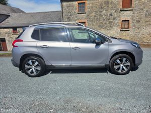 Peugeot 2008 1.2 petrol Automatic! - Image 4