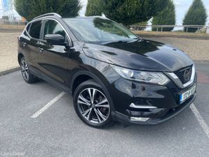 Nissan Qashqai high spec diesel manual - Image 3