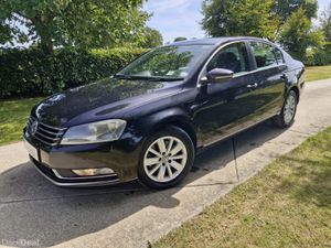 13 Volkswagen Passat Comfortline 2.0 TDi DSG Auto - Image 3