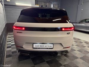 232 Range Rover Sport 3.0 PHEV Dynamic SE - Image 4
