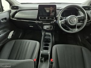 Toyota Aqua 1.5 Hybrid - Image 4