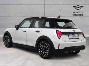 Mini Cooper Cooper C 5 Door - Image 3