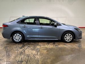 Toyota Corolla 1.8 HYBRID AUTOMATIC - CRUISE CONTR - Image 3