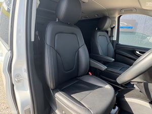 Mercedes V220D Avantgarde Automatic 2.1 2018 - Image 4