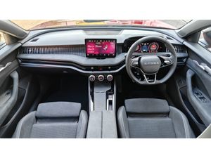 Skoda Superb DSG SPORTLINE - LOW MILEAGE - FACTORY - Image 3
