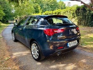 161 Alfa Romeo Giulietta 1.6L Automatic, New NCT! - Image 2