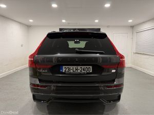 Volvo XC60 2.0 T6 PLUS DARK 350BHP AWD ***MEGA SPE - Image 3