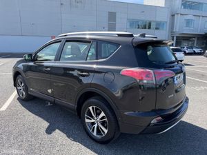 Toyota RAV4 2.0 D4D, LUNA MODEL, FULL HISTORY, LOW - Image 4