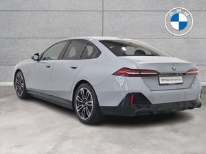 BMW 5-Series 530e - Image 3