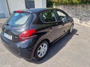 PEUGEOT 208 / 2016 / 1.2 PETROL / MANUAL - Image 3